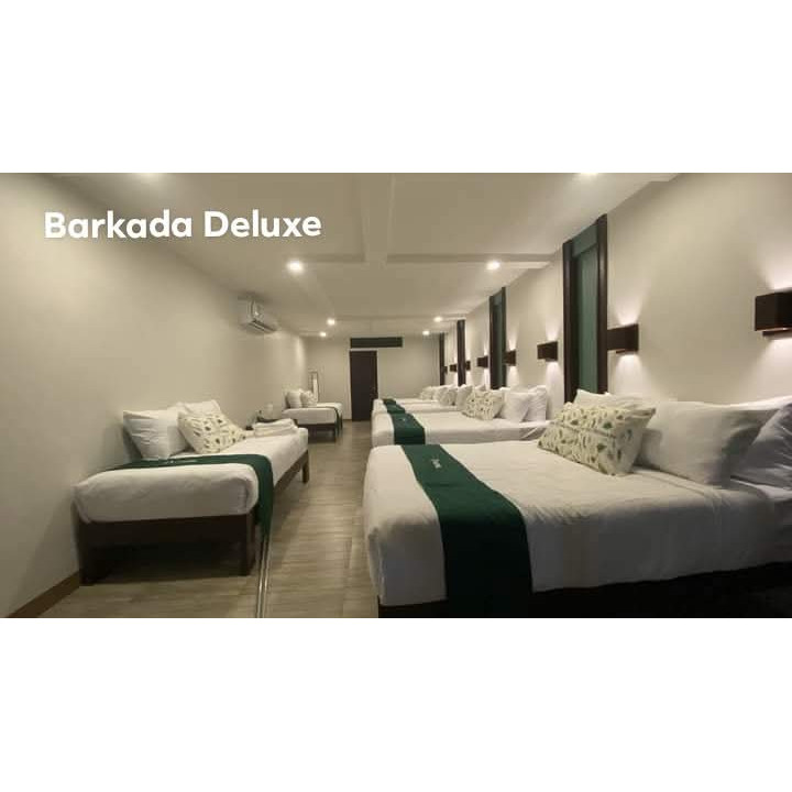 Barkada Deluxe